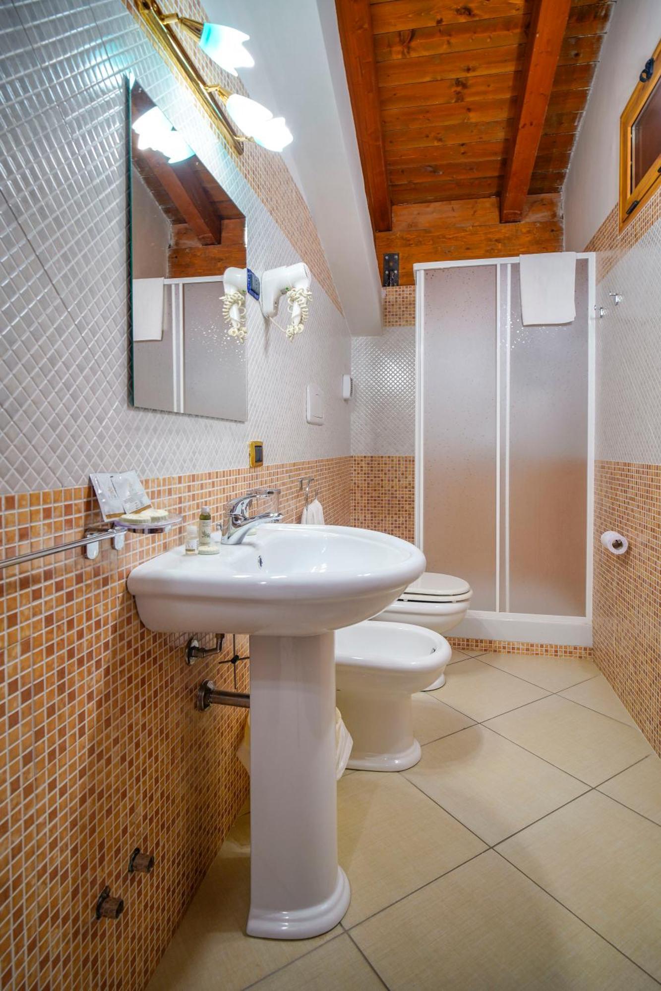 Tenuta Un Posto Al Sole Luxury B&B Rossano Stazione 외부 사진